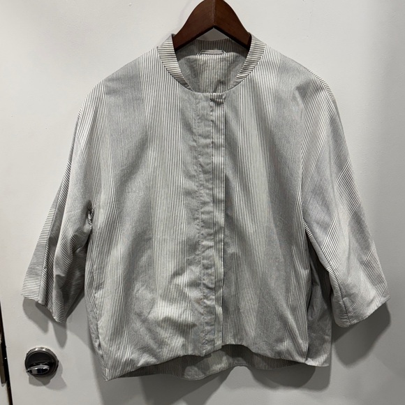 COS
Boxy Striped Jacket - Picture 9 of 16